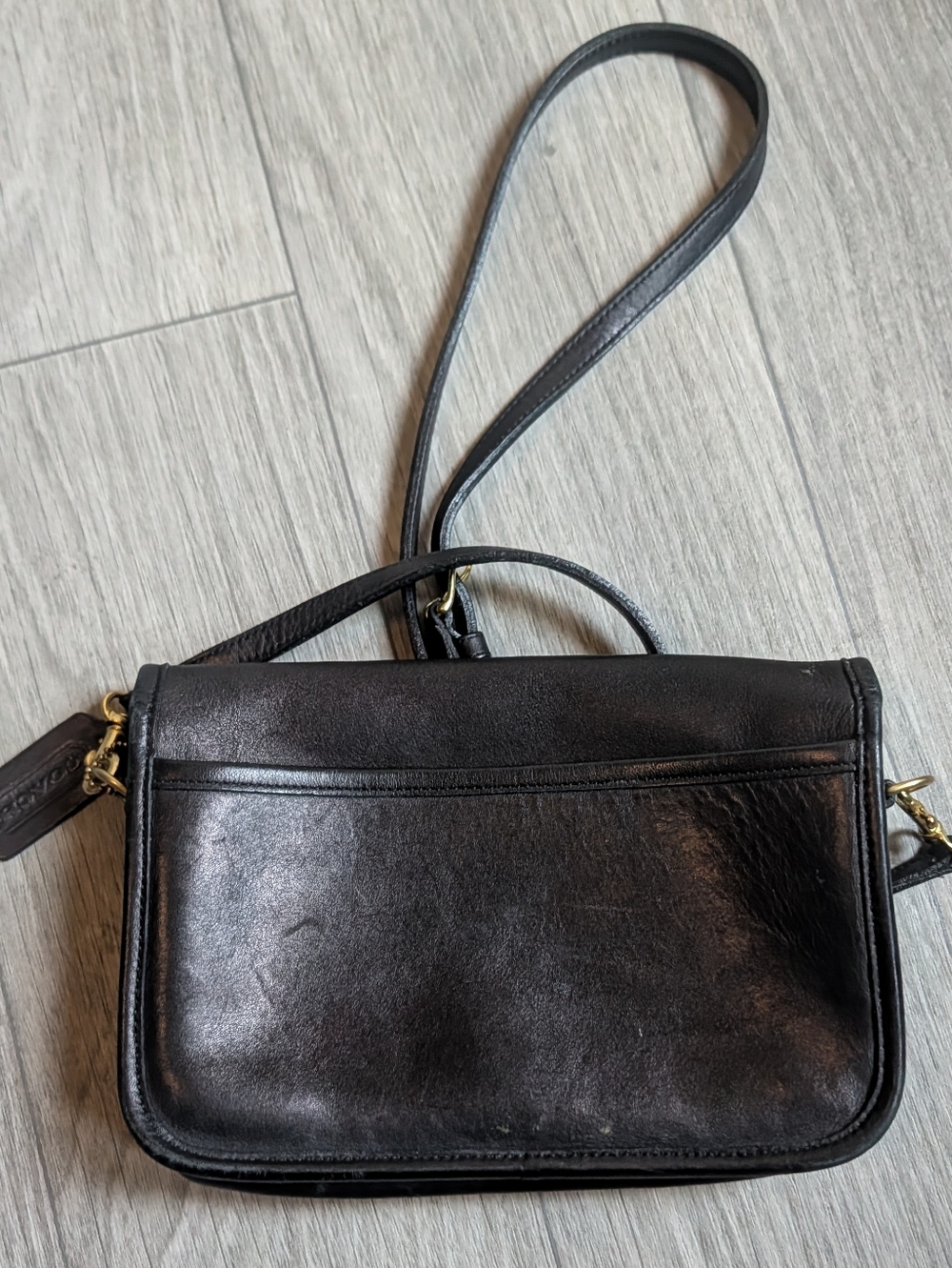 COACH VTG 90s Pocket Purse Black Leather Crossbody/ Shoulder Bag No. 9755 - Picture 6 of 6